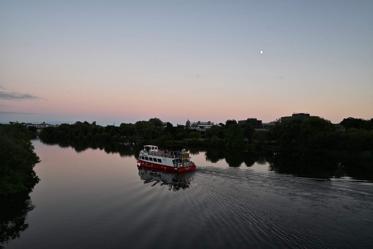 Corrib-Princess-Cruise-River-Corrib
