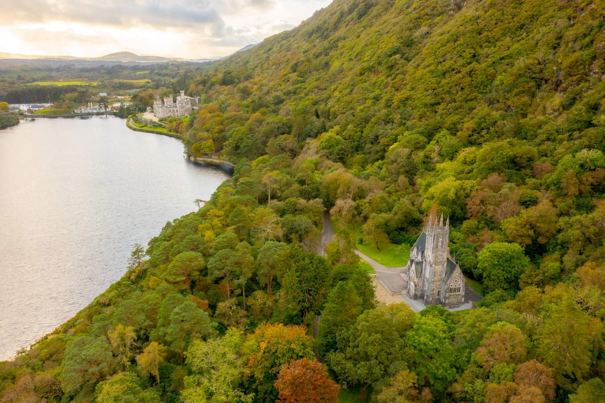 Kylemore-Abbey-Connemara